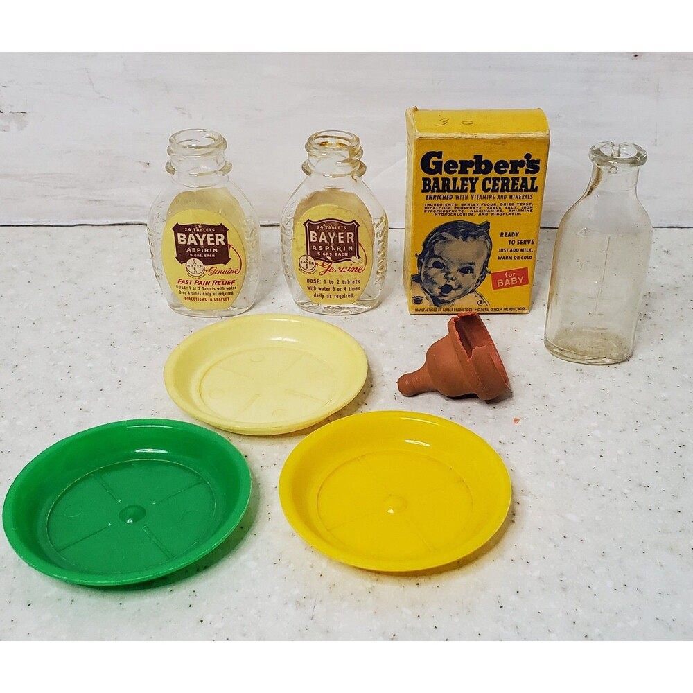 Vintage Mini Apothecary Bottles Doll Plates Gerber Cereal Box Bayer Aspirin Lot